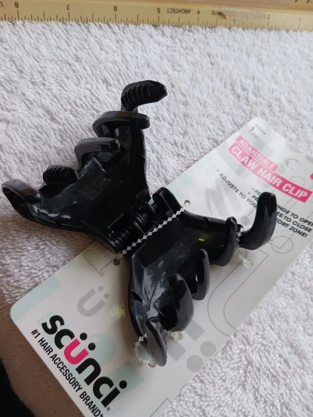 Scunci Adjustable Teeth Pinch Hinge Black Plastic Claw Hair Clip Jaw Wingless